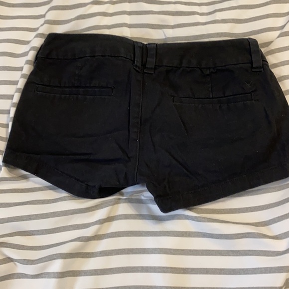 American Eagle Shorts - Picture 2 of 3